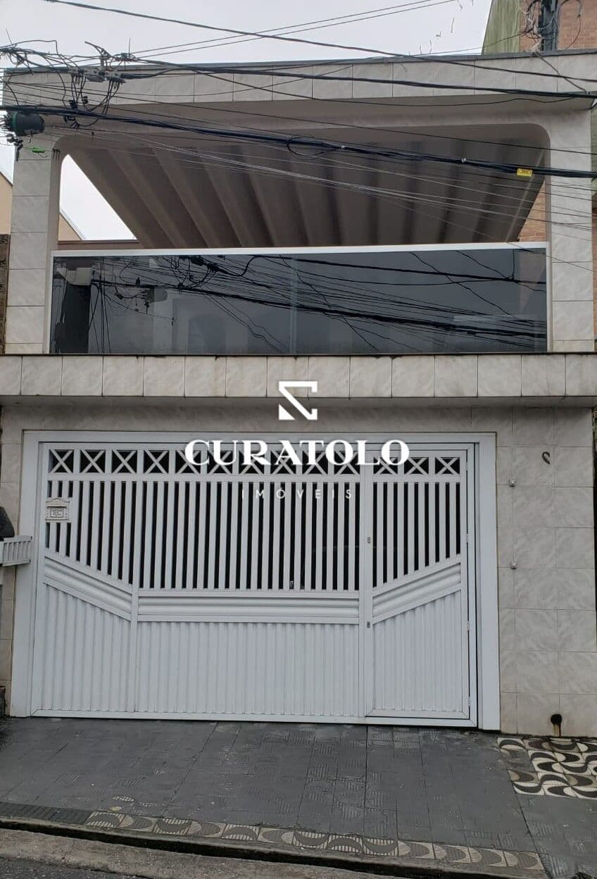 SOBRADO COM 3 DORMS, 1 SUÍTE E ÁREA COM CHURRASQUEIRA