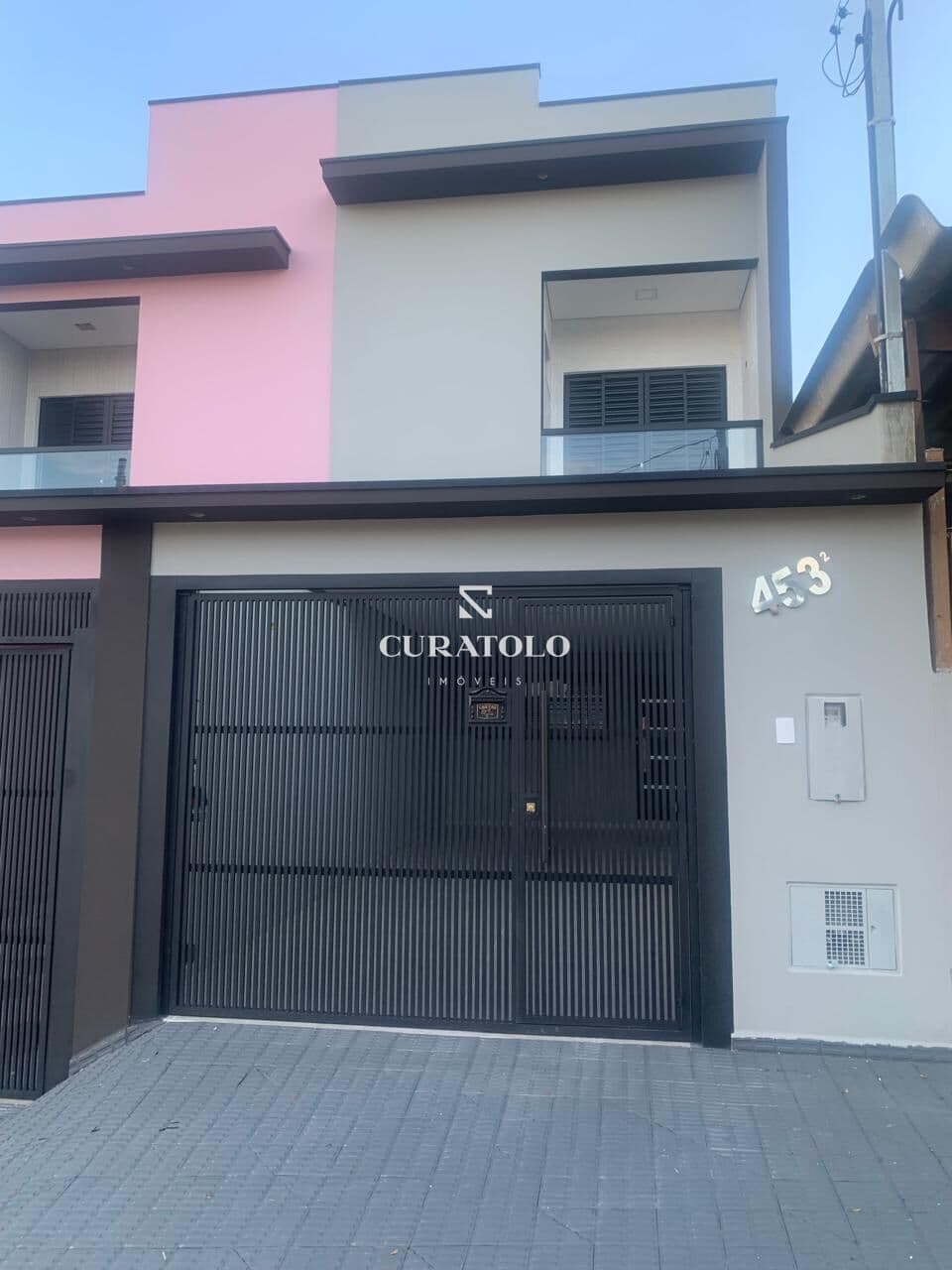 Casa sobrado à venda com 3 quartos e 2 vagas no Parque das Nações, Santo André