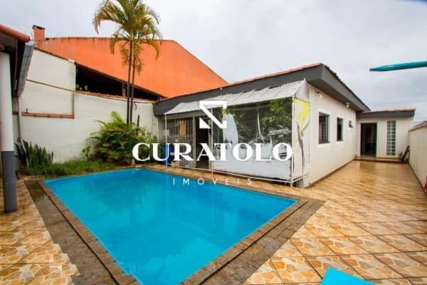 Casa com Piscina, Área Gourmet com Churrasqueira, Edícula e 2 Vagas - Pq Novo Oratório, Santo André