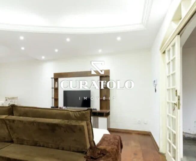 Sobrado com 3 dorms, 1 suíte, churrasqueira e 4 vagas cobertas - Vila Alice, Santo André