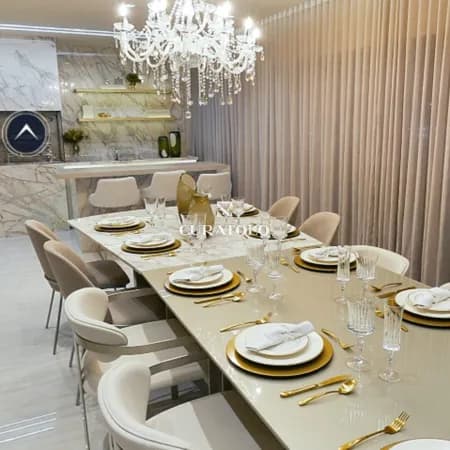 Viva o conforto e o luxo na Vila Prudente: Apartamento na planta com 4 Suítes, varanda gourmet, 2 vagas no condomínio mais completo da região