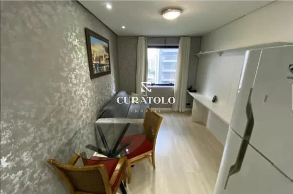 Apartamento à venda, com 1 quarto e 1 vaga em Moema, São Paulo