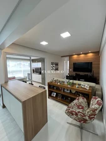 Sua nova vida na Vila Mariana, a 5 min do Metrô Vila Mariana: lindo apartamento mobiliado de 73 m² com 2 Quartos, 2 vagas, varanda e lazer completo