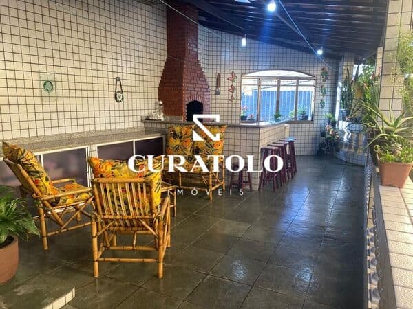 CASA COM 3 DORMITÓRIOS E ÁREA GOURMET NO ARICANDUVA