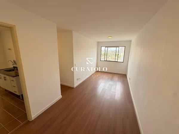 Apartamento à venda, de 2 quartos e vaga na Chácara Califórnia (Vila Carrão)