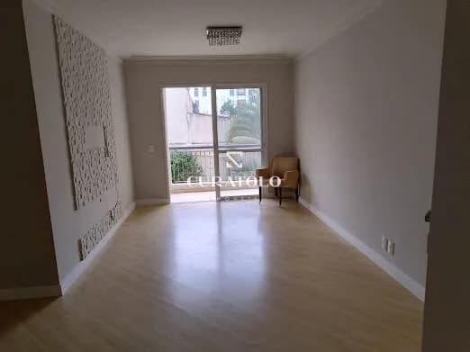 Conheça esse lindo apartamento na Mooca, de amplos 107 m², com 4 quartos, varanda e 2 vagas, é perfeito para você e sua família.
