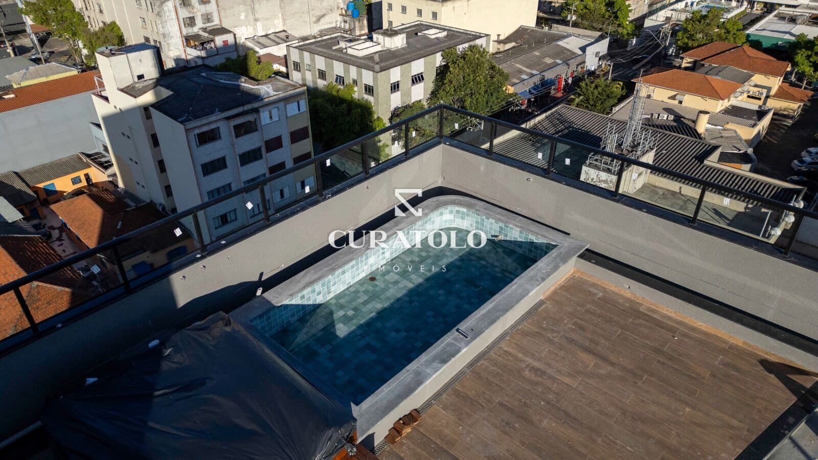 Experimente a vida urbana de São Caetano: apartamentos studio e 1 Dorm, perfeito para moradia ou investimento em obras no bairro Centro