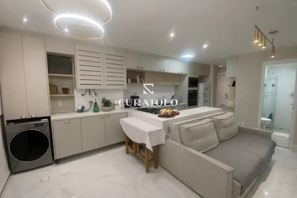 Apartamento à venda com 53 m², 2 quartos, varanda gourmet e vaga, Barra Funda, São Paulo.