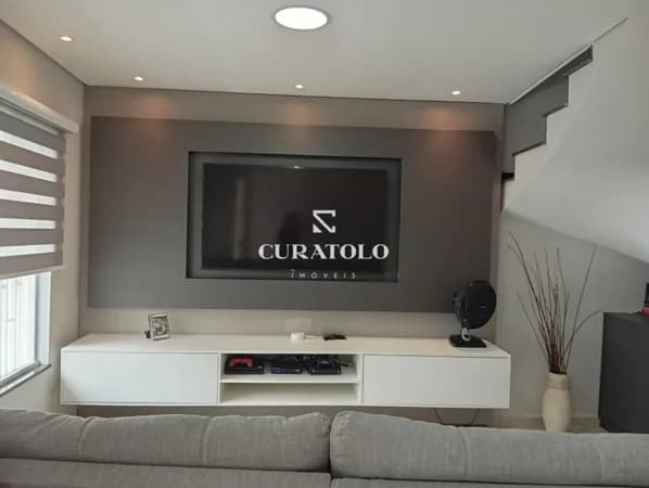 Venha conhecer a casa ideal para viver com conforto na Vila Formosa, próximo ao Shopping Anália Franco: Sobrado com 3 quartos, 2 vagas e quintal com churrasqueira