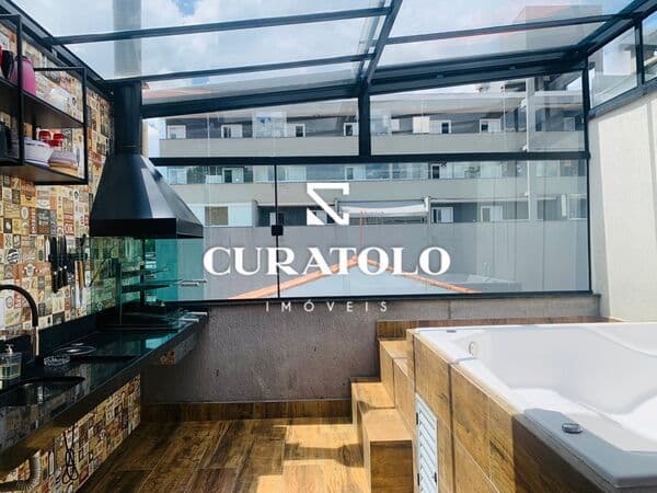 Casa em Condomínio com 3 suítes, churrasqueira, jacuzzi e 2 vagas - Vila Formosa
