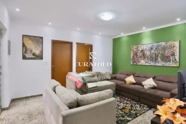 Casa térrea à venda com 200 m², 3 quartos e 4 vagas, Mooca, São Paulo.