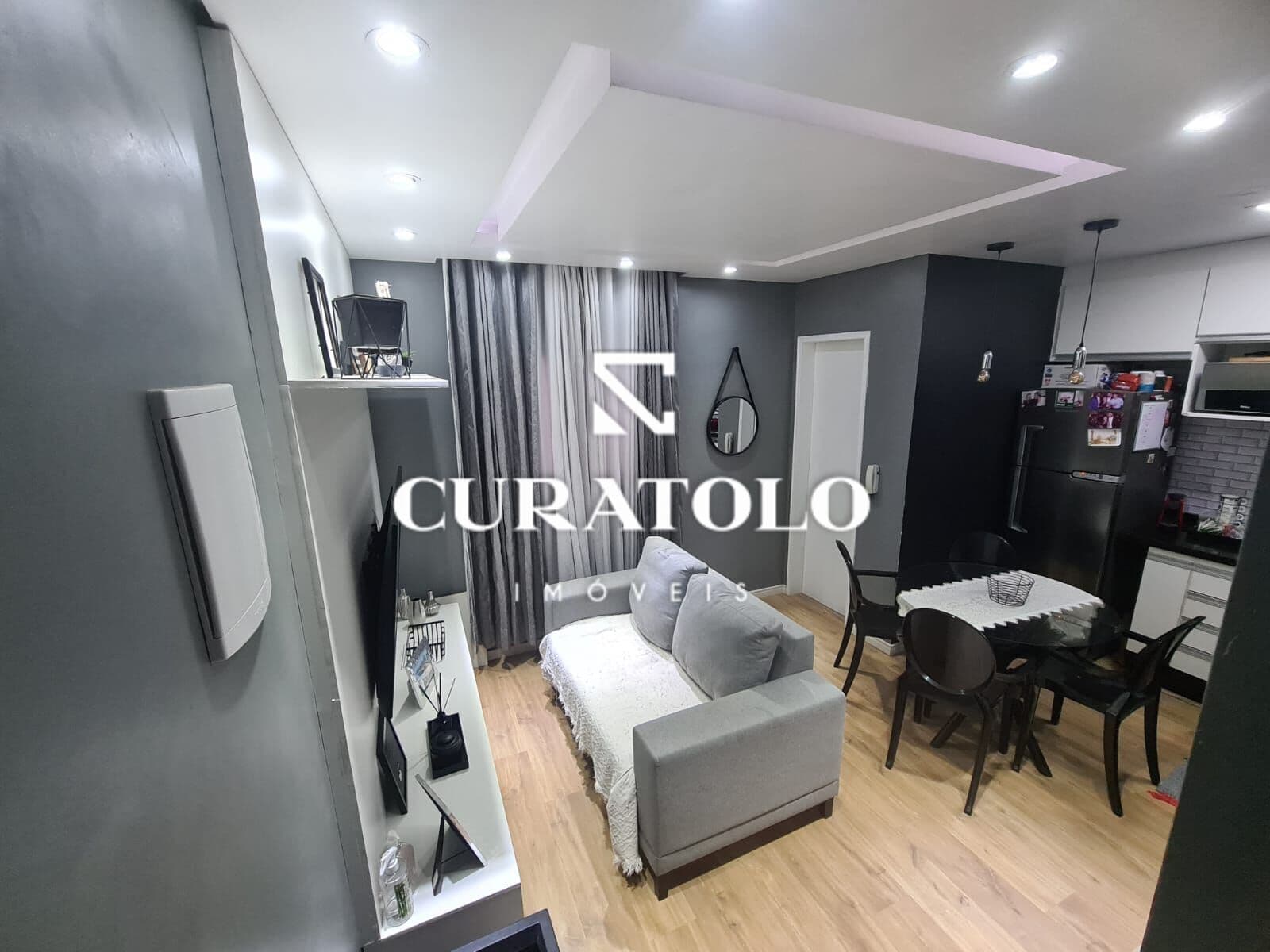 Apartamento Cobertura com 2 dormitórios, varanda e 2 vagas - Vila Pires, Santo André
