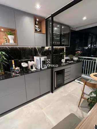Apartamento à venda com 68 m², porteira fechada, 2 quartos, varanda gourmet e 2 vagas na Cerâmica, São Caetano do Sul.