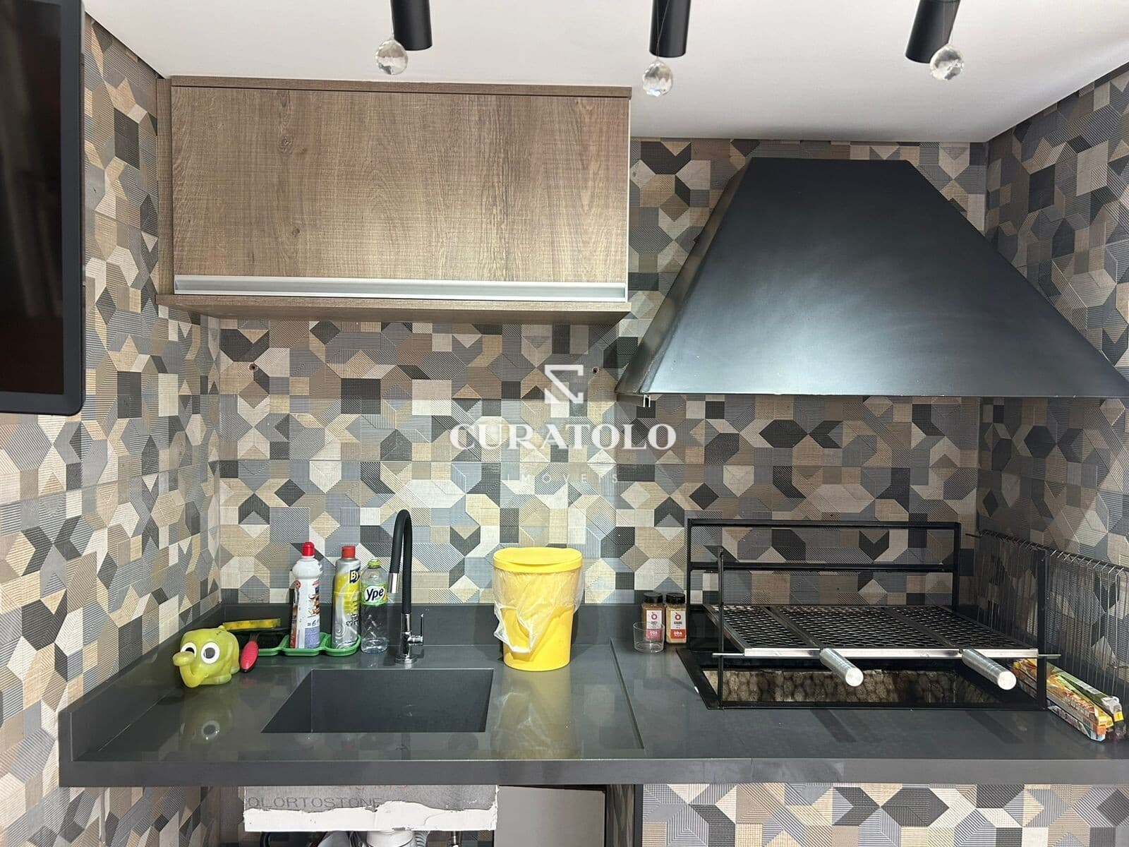 Viva com conforto e comodidade em Santo André, no bairro Jardim. Apartamento de alto padrão de 133m² com 3 Dormitórios, 2 Vagas e Varanda Gourmet