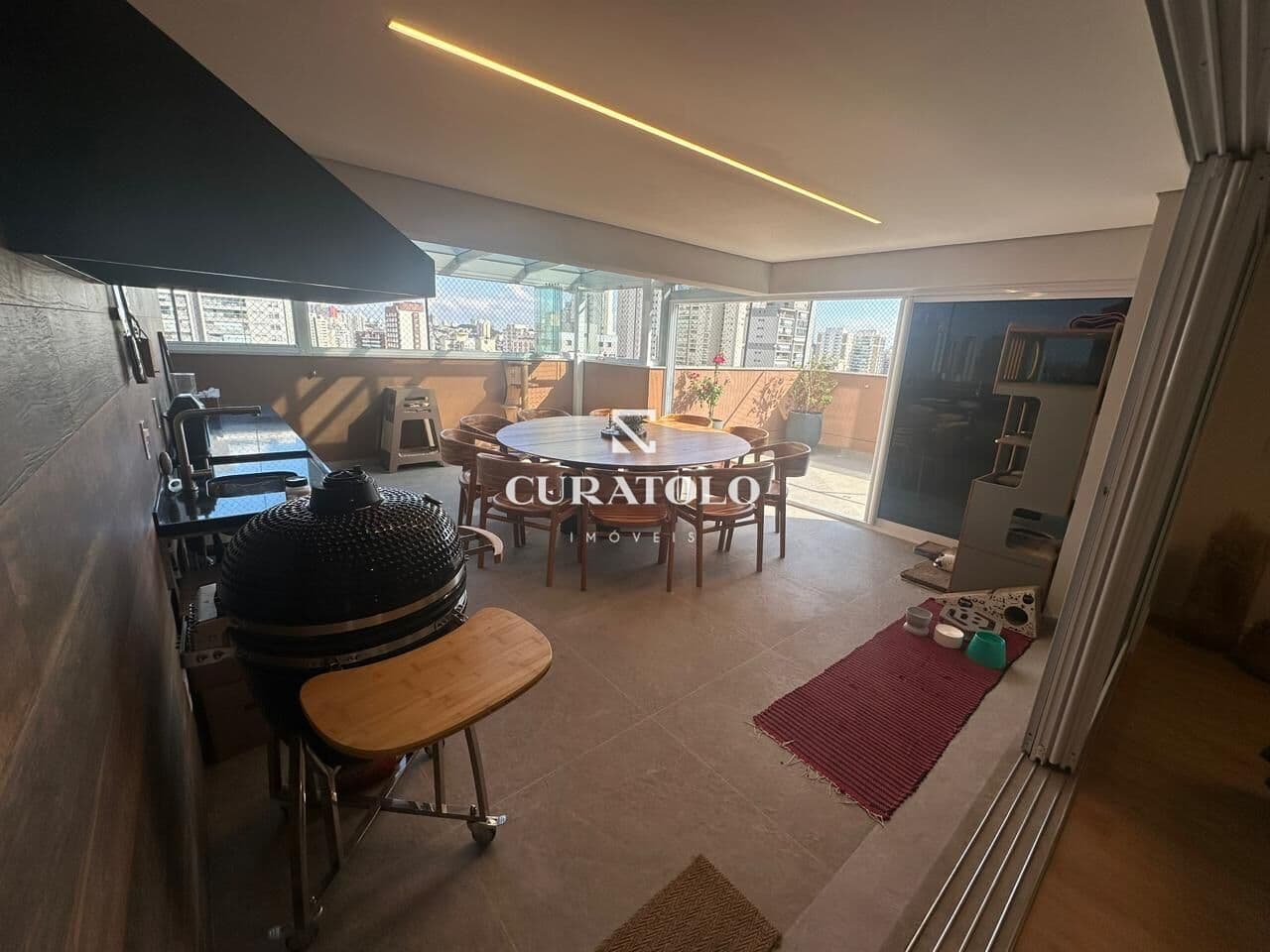 Apartamento alto padrão à venda com 169 m², 2 quartos, espaço gourmet e 2 vagas, Vila Romana, São Paulo.