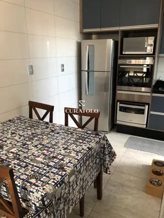 Conquiste seu novo lar! Apartamento com 40 mts em Santo André, 2 dormitórios, Sacada, ótima localização e pronto para morar!