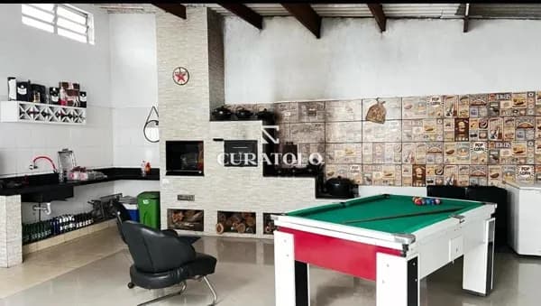Viva com conforto próximo a Estação Jardim Romano da CPTM, bairro: Cidade Kemel: Lindo Sobrado de 250m² com 3 Dorms e 3 vagas e quintal com churrasqueira
