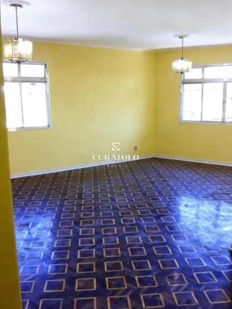 Casa/sobrado à venda com 306 m², 3 quartos, varanda e vaga, São João Clímaco, São Paulo.
