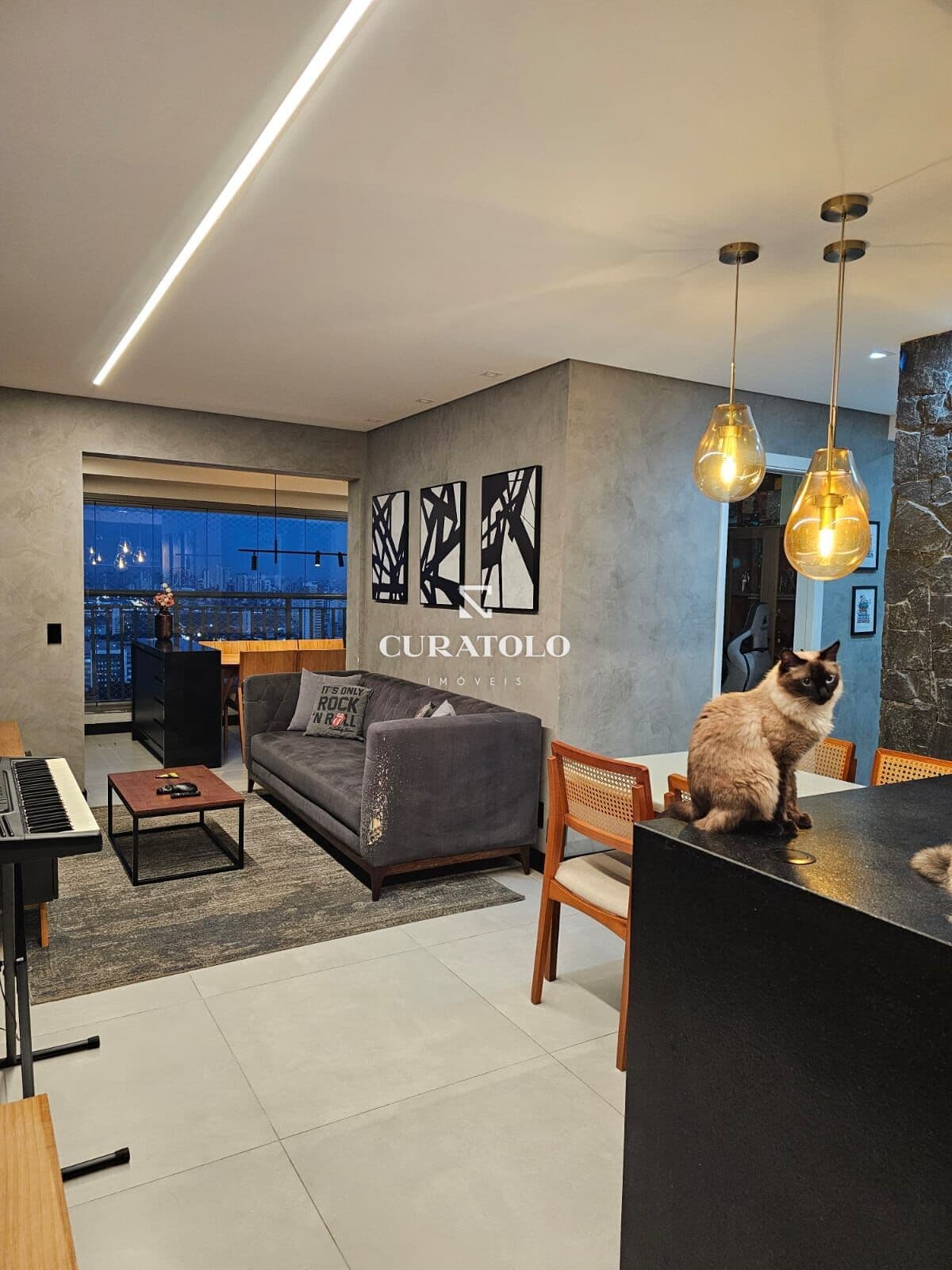 Apartamento à venda com 86m², 3 quartos, varanda gourmet e 2 vagas, Tatuapé, São Paulo.