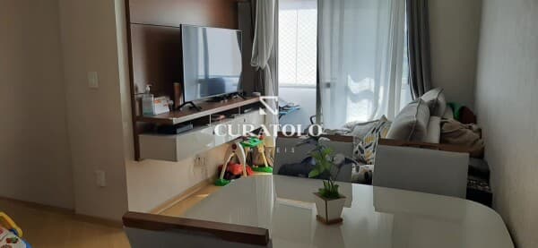 Moradia Completa e Conveniente: Apartamento de 2 Dorms, com Vaga e Varanda em Itaquera – Ao lado da Jacú-Pessego e Av. Radial Leste