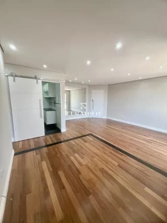 Seu novo lar na Mooca, lindo apartamento com 74 m², 3 quartos, varanda, 2 vagas cobertas e lazer completo próximo ao Shopping Anália Franco