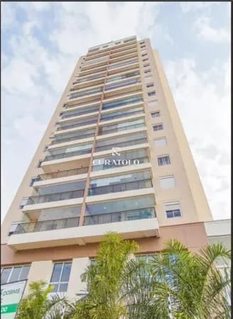 Apartamento à venda com 70 m², 3 quartos, varanda e 2 vagas no Tatuapé, São Paulo.