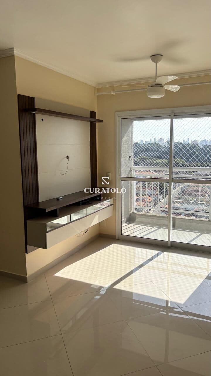 Apartamento à venda com 73 m², 3 quartos, varanda e vaga no Jardim Vila Formosa, São Paulo.
