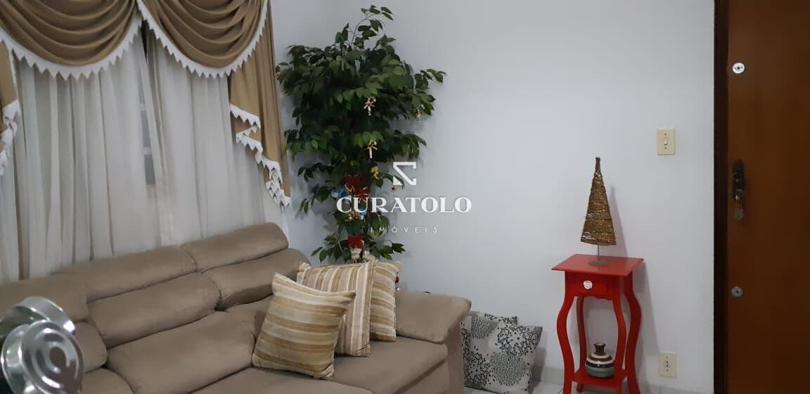 Conquiste seu novo lar em Santo André! Apartamento com 50 m², 2 dormitórios, pronto pra morar e ótima localização!