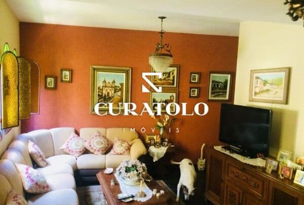 Sobrado com 3 dormitórios, varanda, quintal e 5 vagas cobertas - Vila Tolstoi
