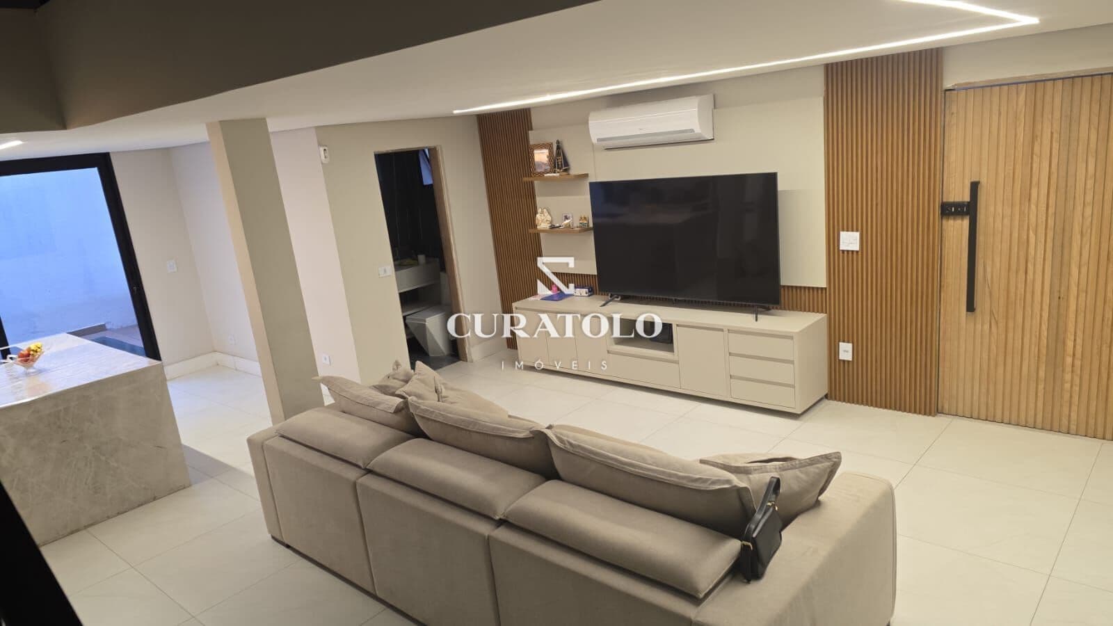 Casa sobrado à venda com 3 quartos e 2 vagas na Vila Formosa, São Paulo