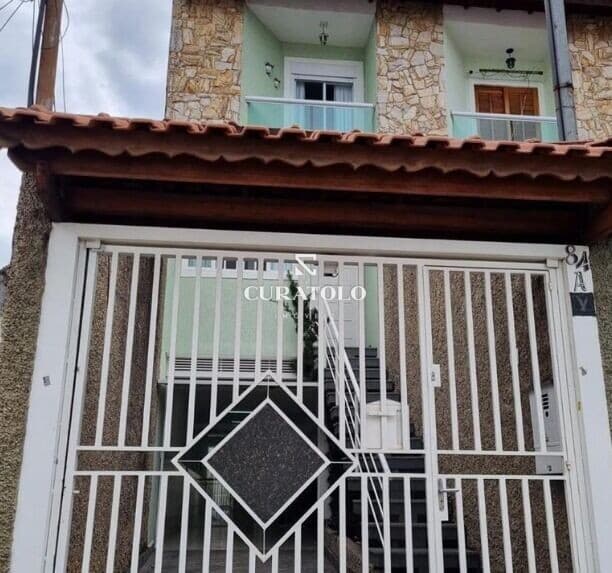 Sua casa com conforto a 16 min do Metrô Itaquera com 3 Suítes, quintal e 5 Vagas Cobertas