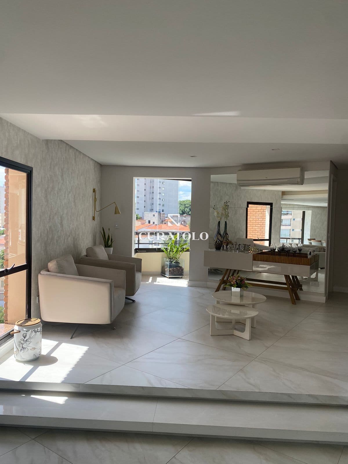 Conheça seu novo lar de alto padrão na Mooca: Apartamento pronto de 160 m2 com 4 Quartos, 3 vagas, varanda e lazer - no Alto da Mooca