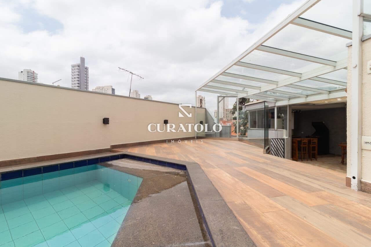 Sua casa dos sonhos na Mooca, a 750 mts da Estação Mooca: com 300m², 2 quartos/suítes e 3 vagas e amplo quintal com churrasqueira e piscina