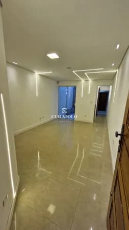 Casa sobrado à venda com 120m², 3 quartos e 2 vagas na Penha, São Paulo