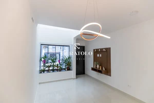 Casa/sobrado à venda com 140 m², 3 suítes, 2 vagas e espaço gourmet, na Vila Isolina Mazzei, São Paulo.