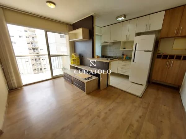 Conheça esse lindo apartamento pronto na Barra Funda, a 4 min do Metrô Marechal Deodoro, de 53 m², com 2 quartos, vaga e varanda, é perfeito para você e sua família.