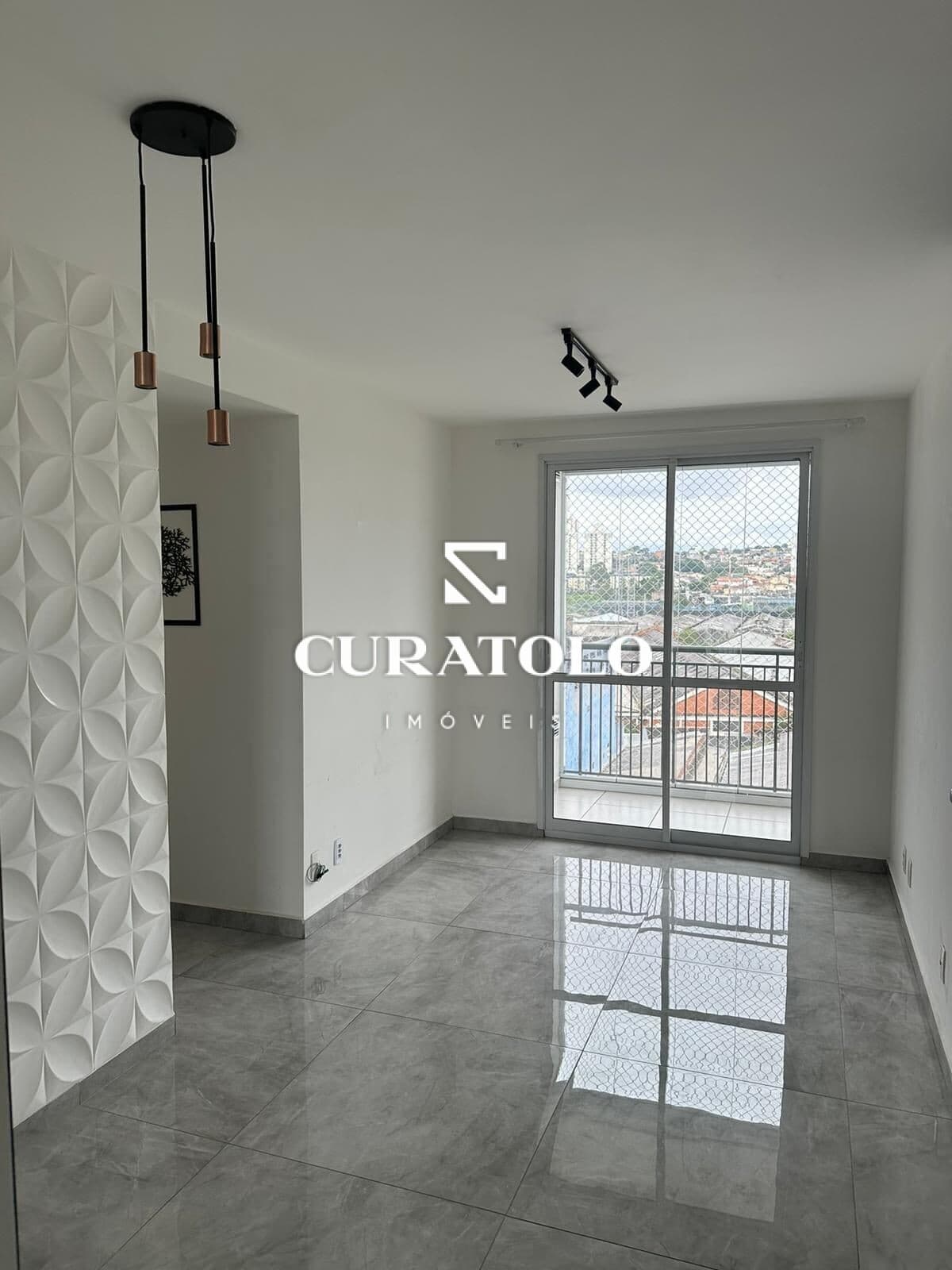 Apartamento com 2 dormitórios, varanda, 1 vaga e lazer completo - Vila Nova Ipiranga