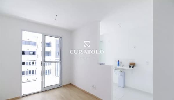 Oportunidade para moradia ou investimento no Brás, na frente do Metrô Brás: Apartamento pronto de 45 m2 com 2 Quartos e lazer completo