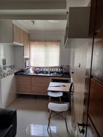 Apartamento à venda com 40 m², 2 quartos e vaga no Tatuapé, São Paulo.