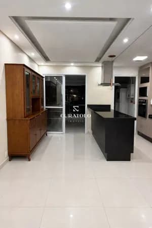 Apartamento à venda com 89 m², 3 quartos, varanda e 2 vagas no Tatuapé, São Paulo.