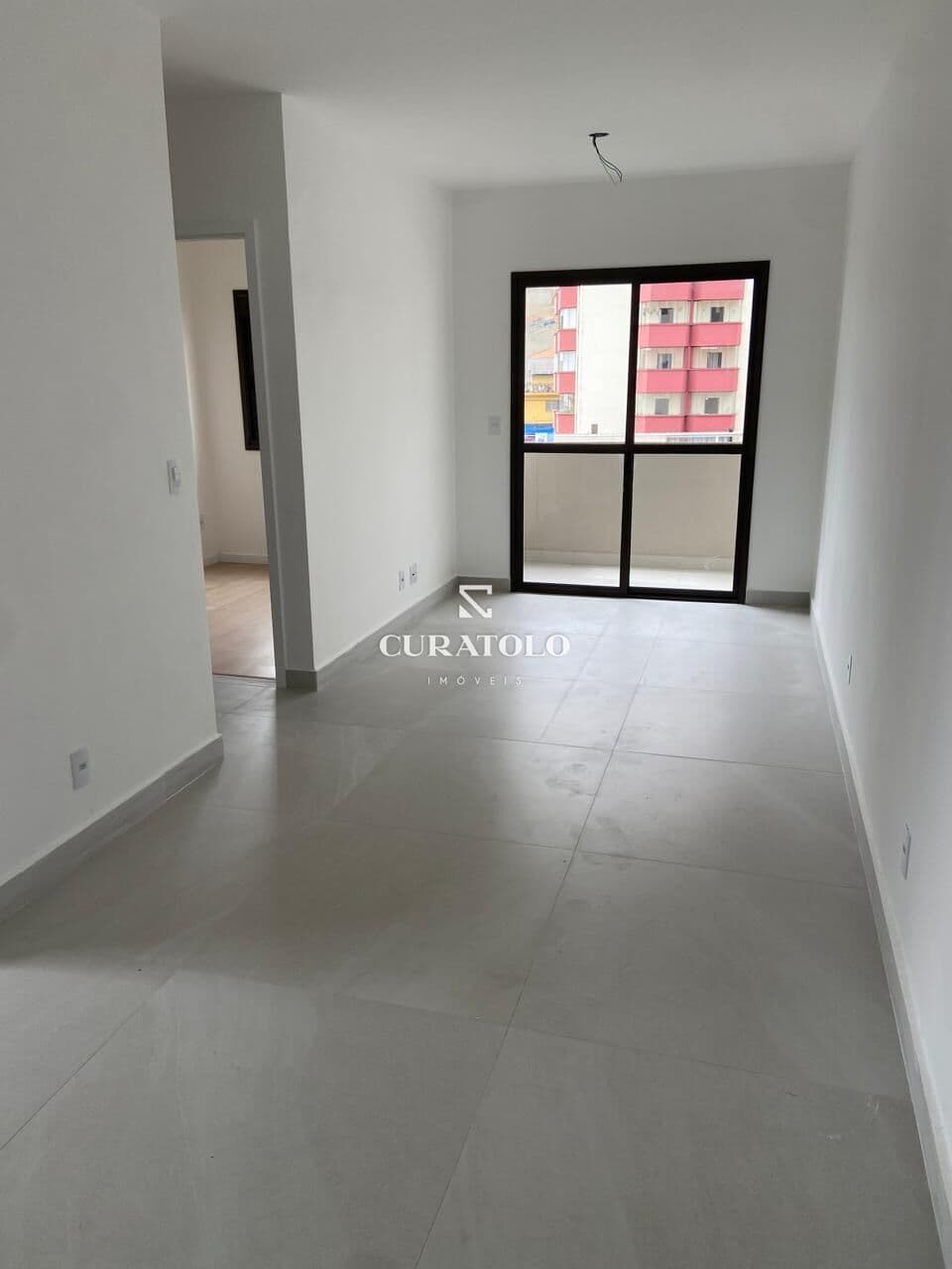 Apartamento à venda com 56 m², 2 quartos, varanda e vaga, Parque das Nações, Santo André.