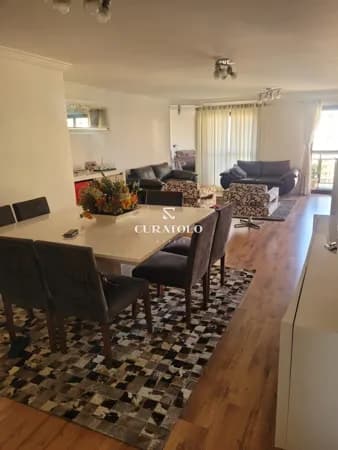 Seu novo e belíssimo lar em São Caetano do Sul está aqui, apartamento pronto pra morar com 211 mts, 4 dormitórios, 2 suítes, varanda e ótima localização!