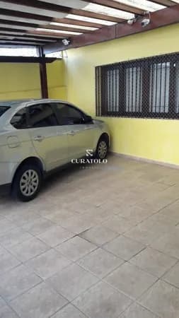 Venha conhecer a casa ideal para viver com conforto no Jabaquara, a 5 min do Metrô Conceição: Sobrado com 3 quartos, 2 vagas cobertas e quintal