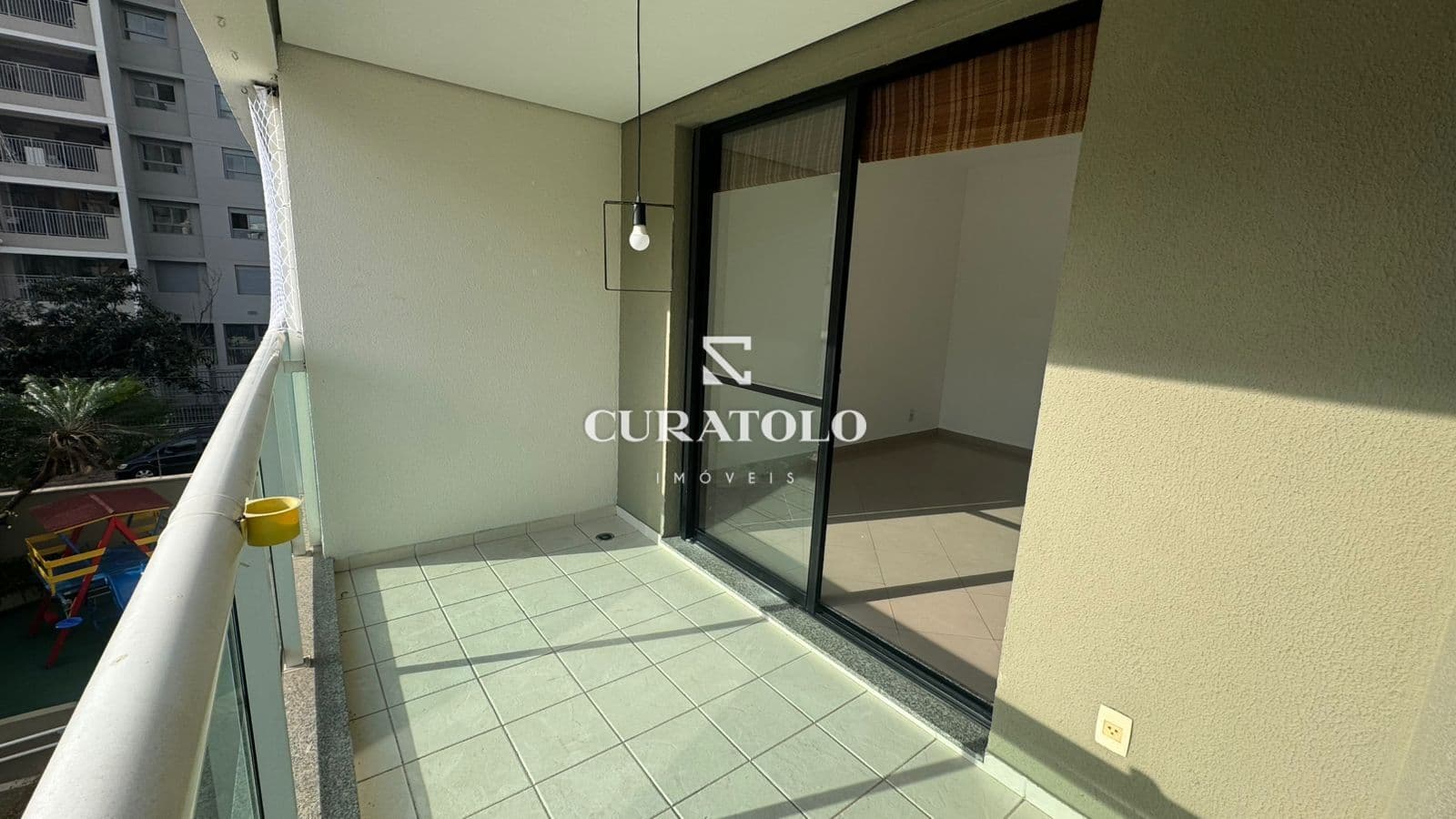 Apartamento à venda de 2 quartos, na Vila Mariana, São Paulo.