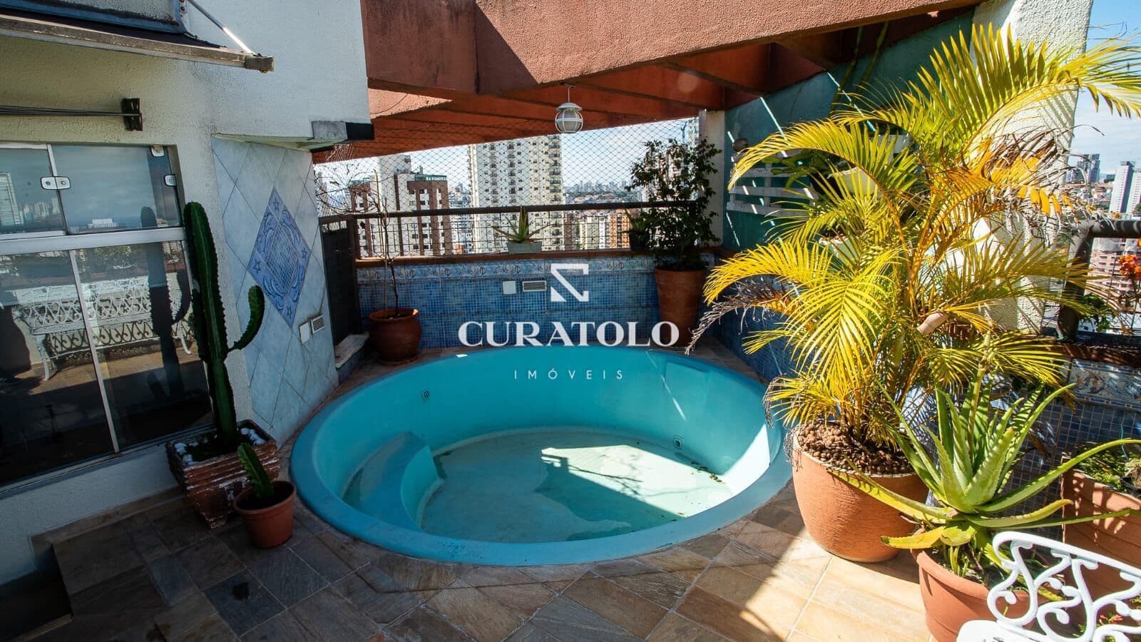 Cobertura dos sonhos no Jardim Vila Mariana, ao lado do Metrô Chácara Klabin- com amplos 140 m², 4 Quartos, 2 Vagas e churrasqueira e piscina privativa