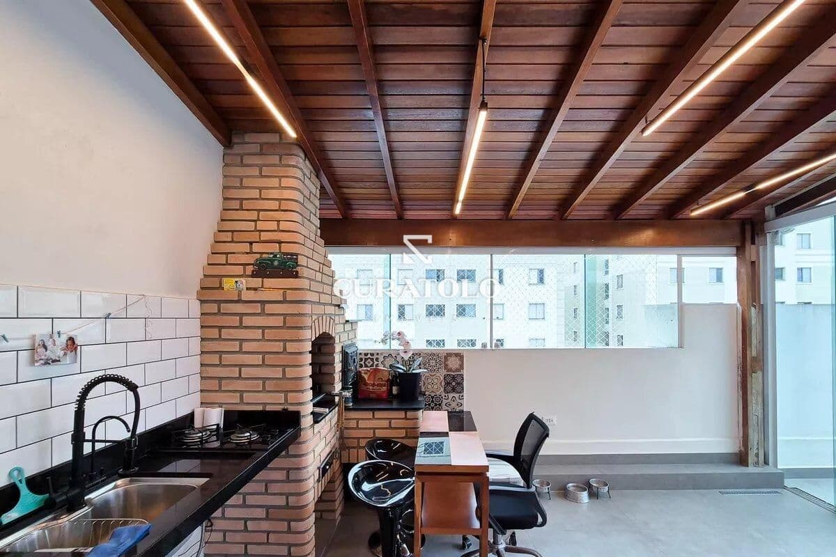 Cobertura à venda com 110 m², 2 quartos, espaço gourmet e vaga em São Bernardo do Campo.