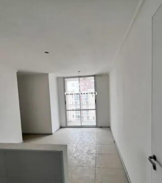 Conheça esse lindo apartamento na Vila Cunha Bueno, na frente da estação União, de 61 m², com 3 quartos, 1 vaga e varanda, é perfeito para você e sua família.