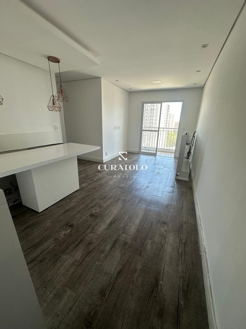 Apartamento à venda 52 m², 3 quartos, varanda e vaga, Jardim Independência, São Paulo.