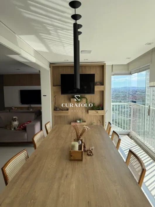 Apartamento à venda com 162 m², 3 suítes, varanda gourmet e 3 vagas, Tatuapé, São Paulo.