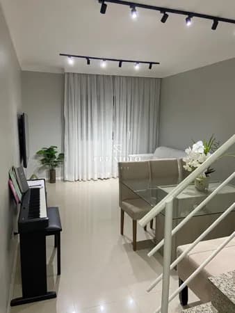 Viva com comodidade na Vila Bela, ao lado do Central Plaza Shopping: Casa em condomínio de 110 m² com 2 Dorms/suítes e 3 vagas
